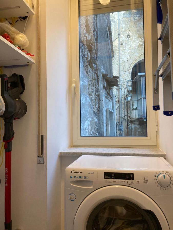 La Casa Blu Nel Cuore Storico Di Napoli Bagian luar foto