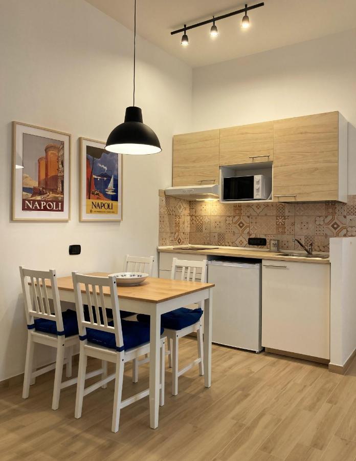 La Casa Blu Nel Cuore Storico Di Napoli Bagian luar foto