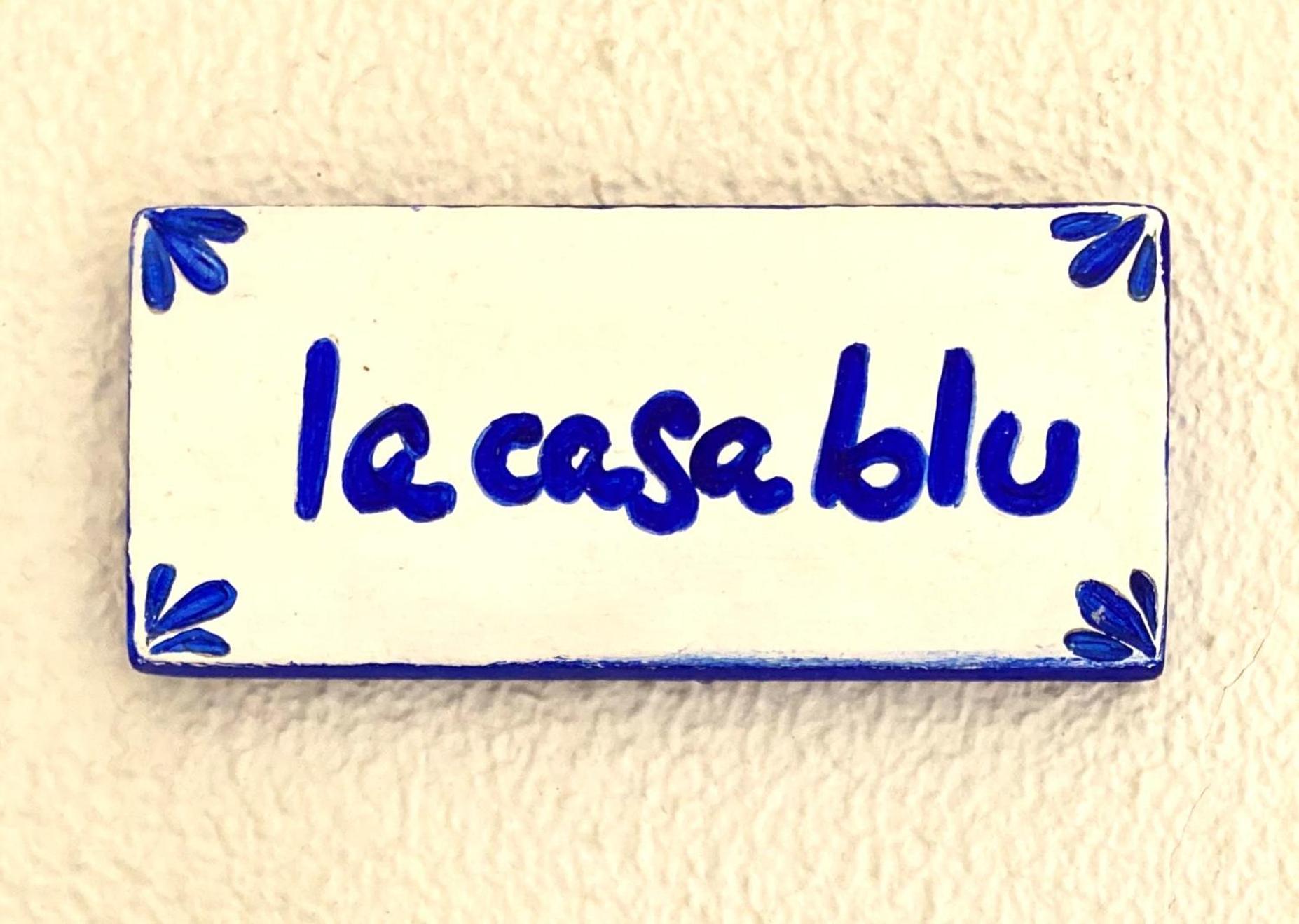 La Casa Blu Nel Cuore Storico Di Napoli Bagian luar foto